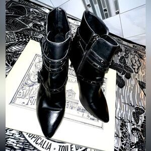 Cute Bata Real Leather Booties, 38 EU